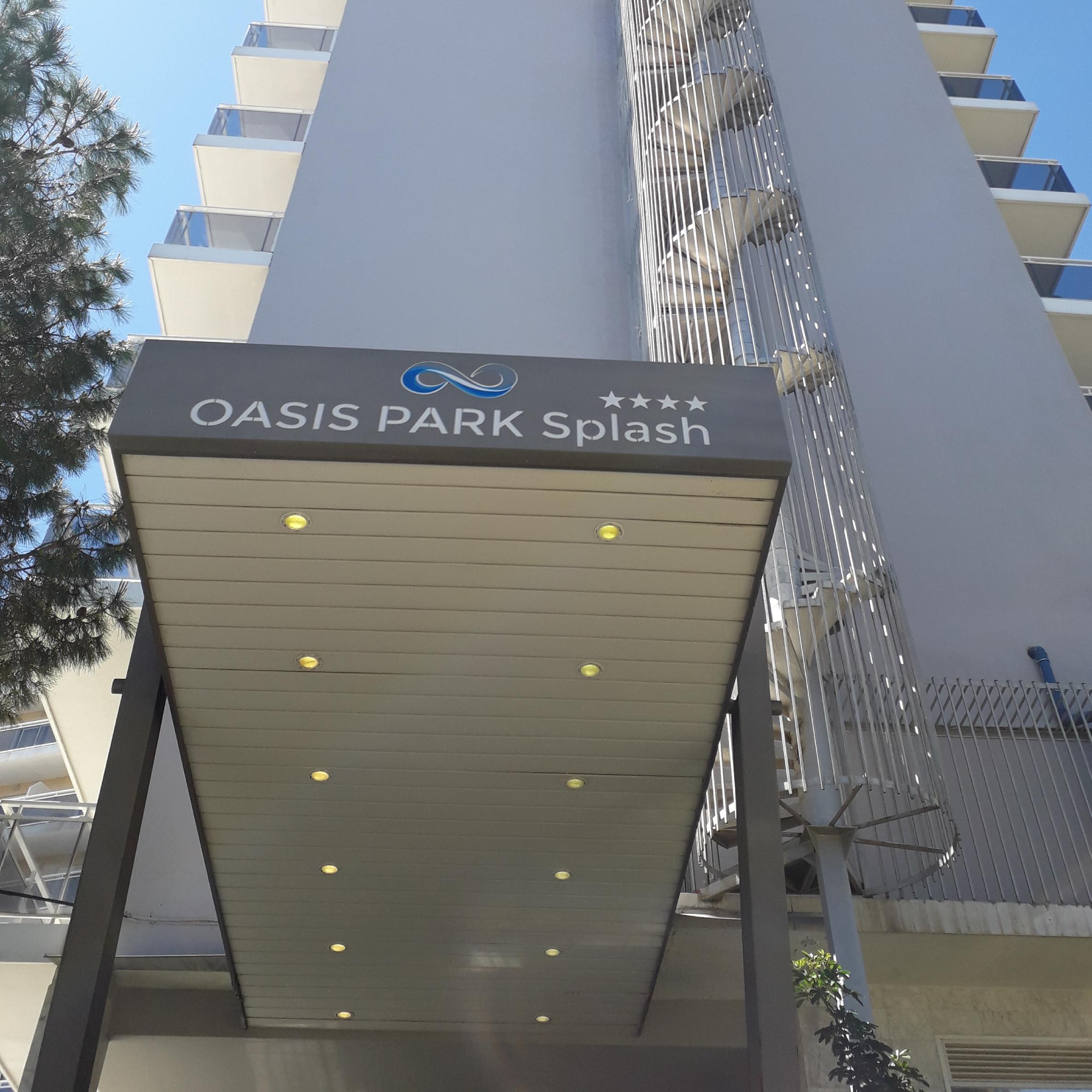 Hotel Oasis Park Splash Calella Exterior photo