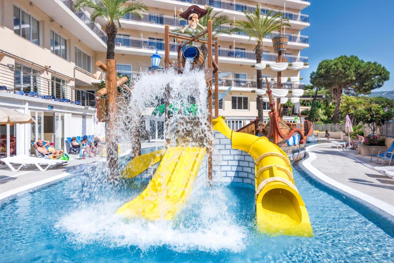 Hotel Oasis Park Splash Calella Facilities photo